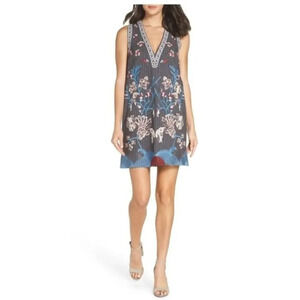 Nwot Foxiedox Yumiko Embroidered Shift Dress